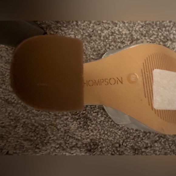 Silver pump size 6 - Picture 3 of 3